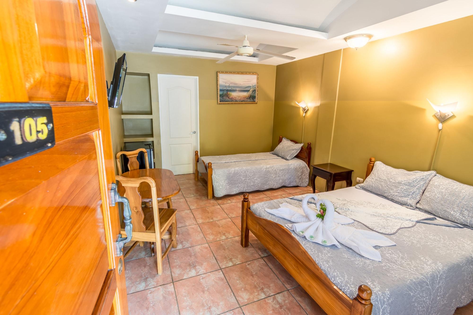מנואל אנטוניו Hotel Le Priss מראה חיצוני תמונה