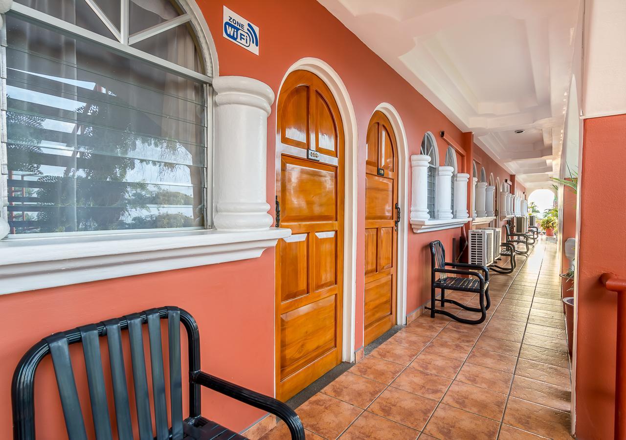מנואל אנטוניו Hotel Le Priss מראה חיצוני תמונה